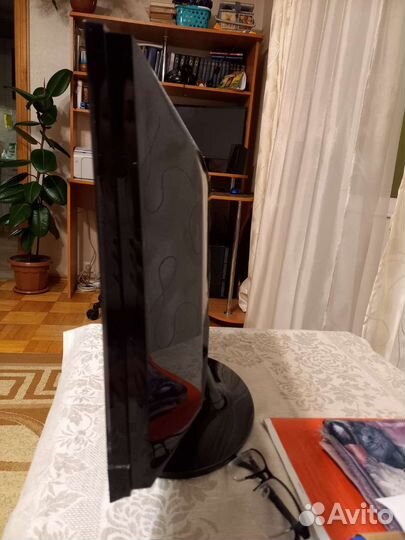 Монитор Samsung 22 дюйма