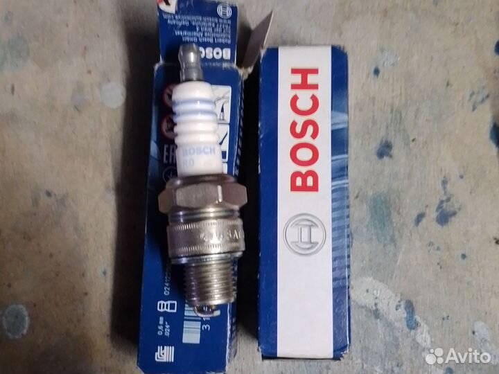 Свеча зажигания Bosch W8AC