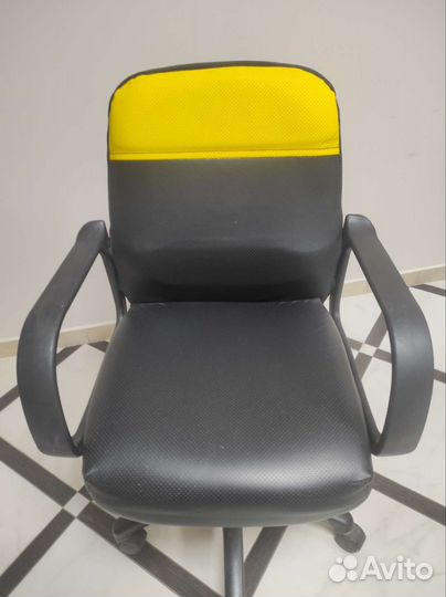 Компьютерное кресло