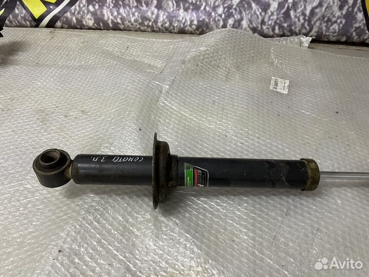 Амортизатор задний Hyundai Sonata EF Соната