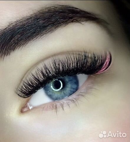 Наращивание ресниц в студии