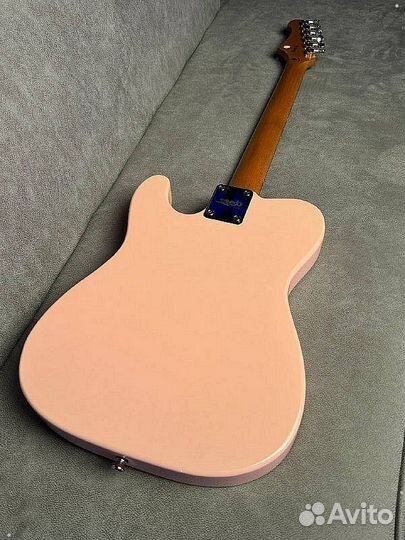 Электрогитара + чехол в подарок