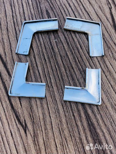 Уголки заднего стекла Opel 1998 год
