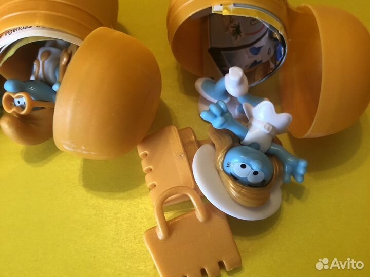 Киндер сюрприз смурфики 2022г