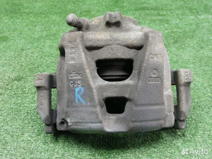 Суппорт передний правый Audi Q3 8UB cczc 2013