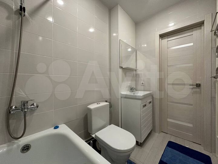 2-к. квартира, 65 м², 9/10 эт.