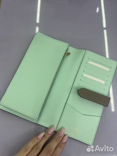 Кошелек louis vuitton vertical