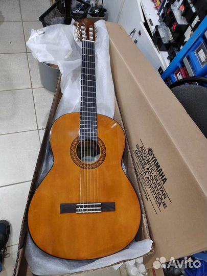 Гитара yamaha C40