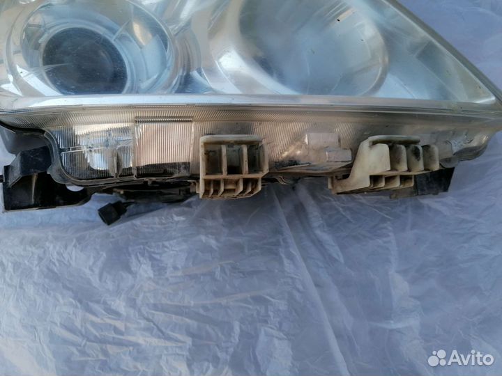 Фара правая Nissan Patrol Y62