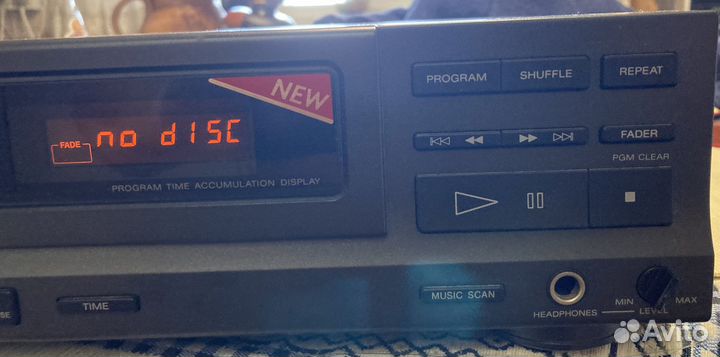 CD плеер sony CDP-M19
