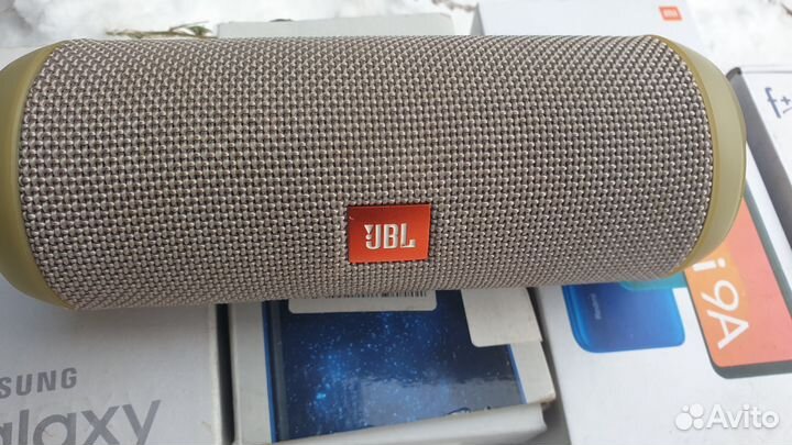 Колонка jbl flip 3 (требуется замена АКБ)