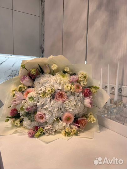 Роскошный букет цветов. доставка Динская