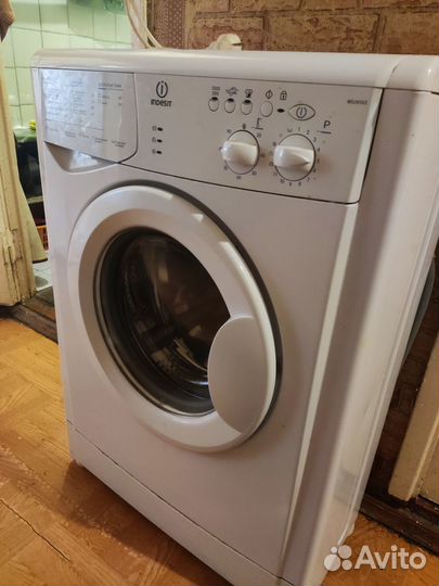 Продается стиральная машина Indesit wiun 102