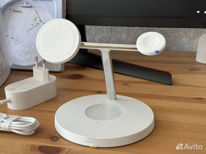 Belkin Boost Charge Pro 3 in 1 Wireless MagSafe