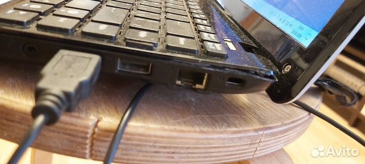 Нетбук asus eee pc1215n