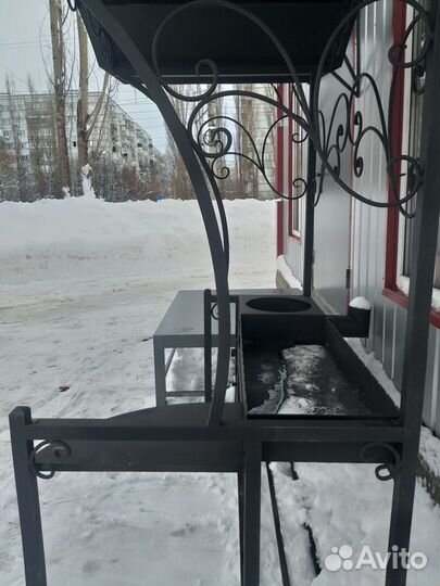 Мангал с печью под казан и крышей