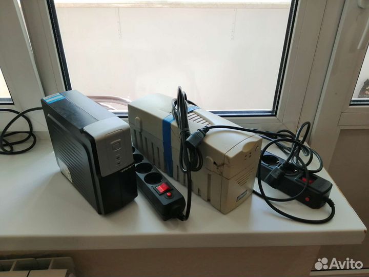 Бесперебойник электропитания, с аккумулятором
