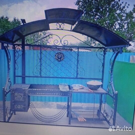 Мангал с печью под казан и крышей