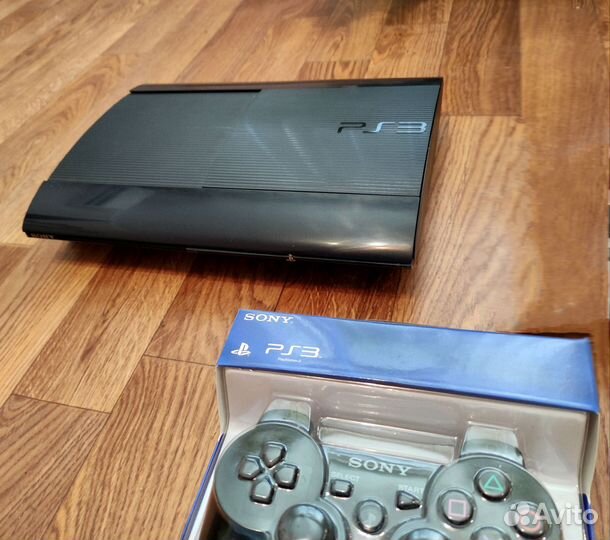 PS3 super slim + 80 игр / 2 джоя / 500 гб