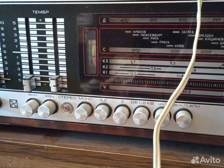 Радиола. Приемник и проигрыватель