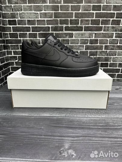 Кроссовки мужские Nike Air Force 1 черные