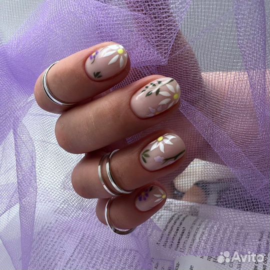 Маникюр,наращивание ногтей