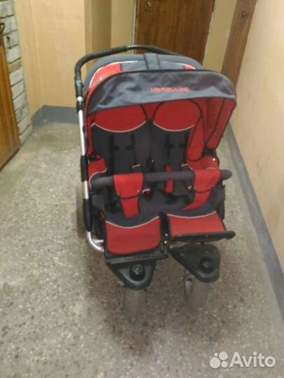 Коляска для двойни