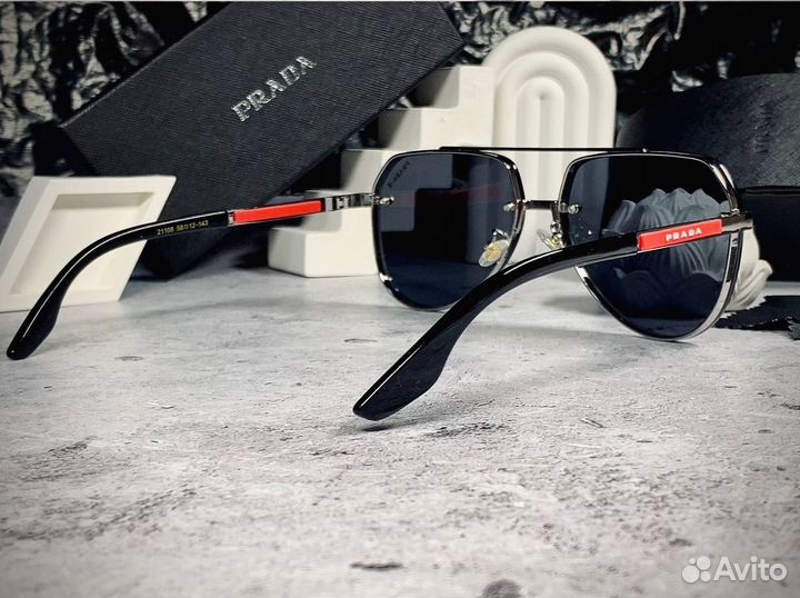 Очки Prada Aviator