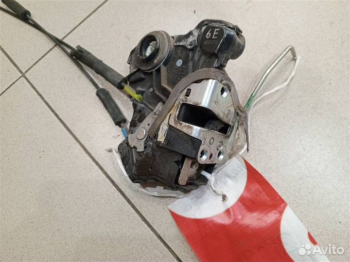 Замок двери передней правой Toyota Camry XV40 200