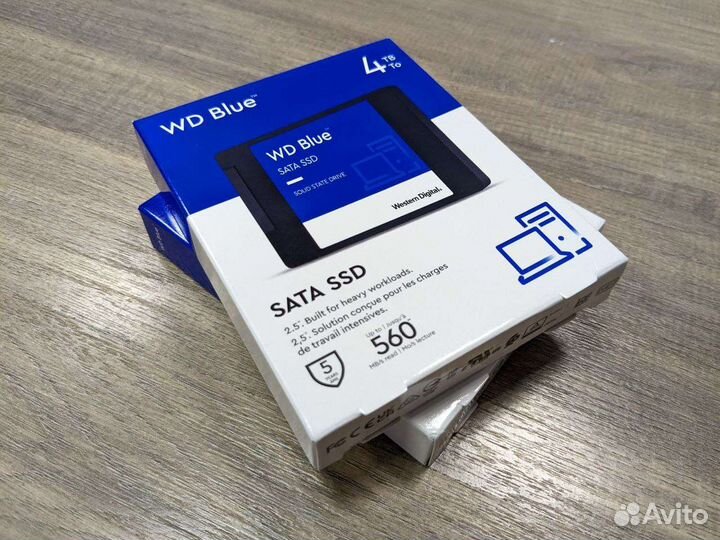 Western Digital blue 4tb SSD wds400t2b0a-00sm50