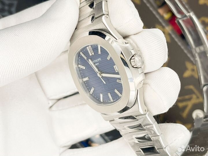 Наручные часы Patek Philippe Nautilus