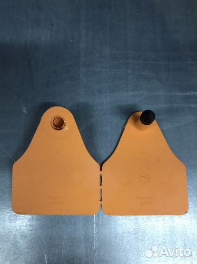 Бирка ушная двойная для животных 54х44