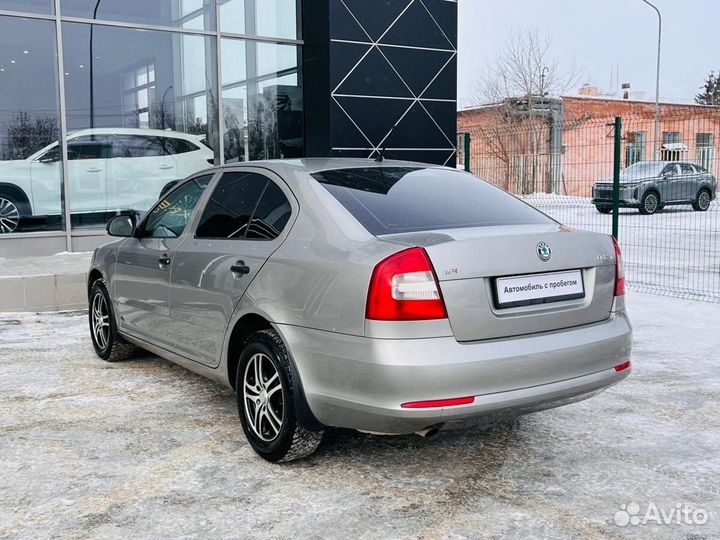 Skoda Octavia 1.6 AT, 2011, 216 961 км