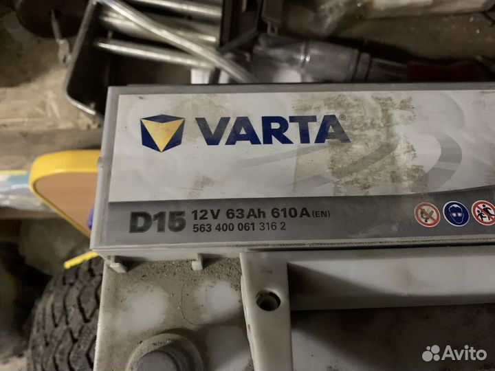Аккумулятор Varta 63A