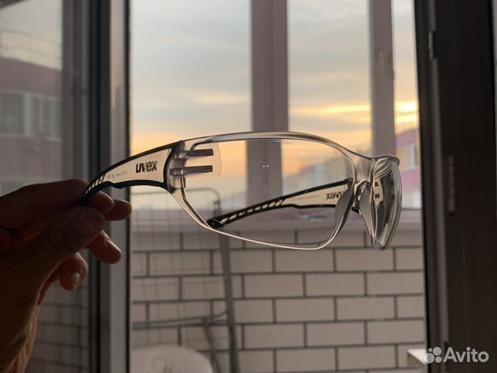 Очки Uvex 204 прозрачный