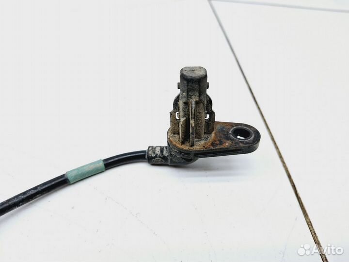 Датчик ABS передний левый Kia Sportage III (SL) 2