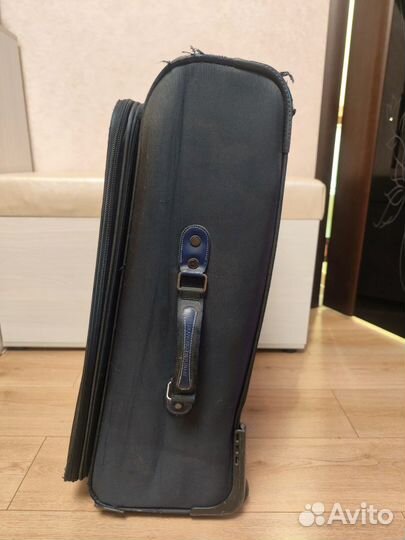 Сумка дорожная на колесах с выдвижной ручкой