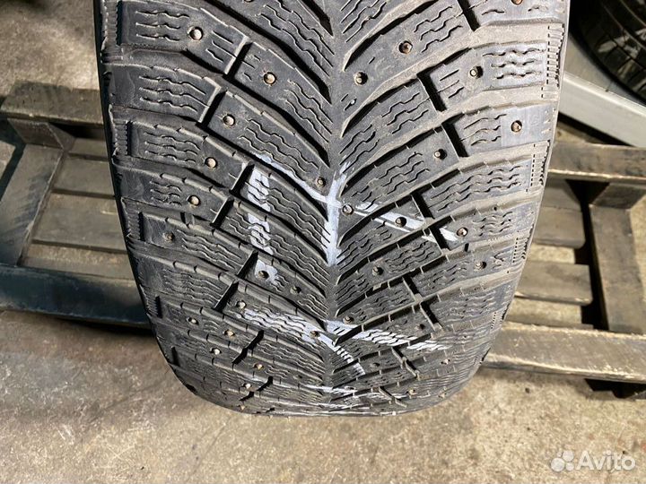 Michelin X-Ice North 4 245/50 R18 104T