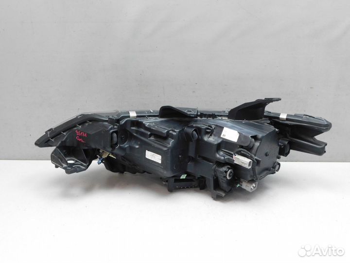 Фара правая Mitsubishi Outlander