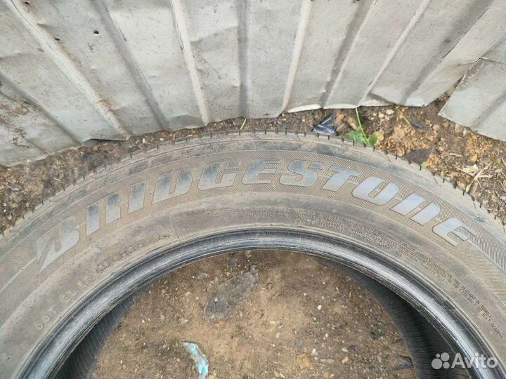 Bridgestone Dueler H/P 215/60 R17