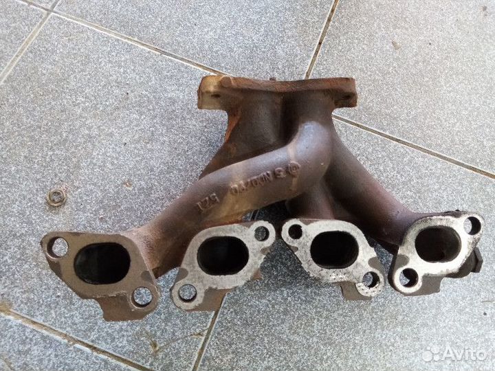 Коллектор выпускной Nissan Avenir 1 (W10)
