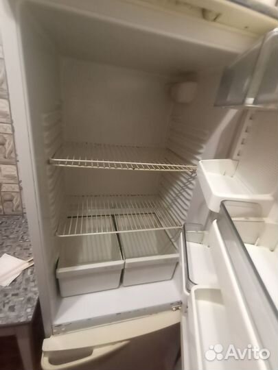 Холодильник атлант бу большой