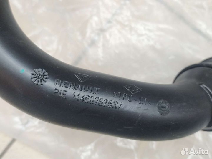 Патрубок интеркулера Renault Duster 144607625R