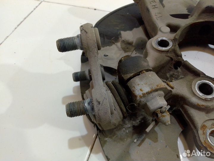 Кулак поворотный передний левый (Kia Sportage)