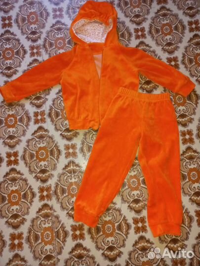 Костюм спортивный