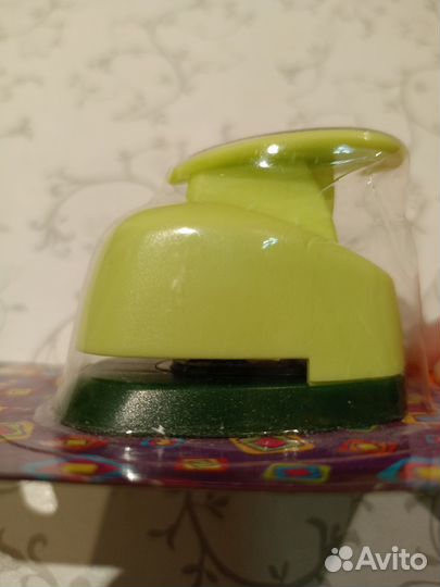 Фигурный дырокол (мишка)