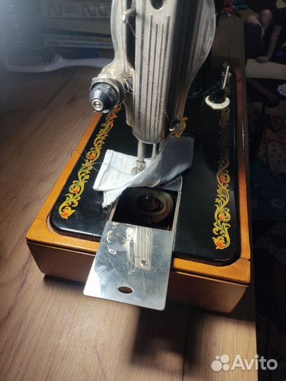 Швейная машина Подольск ручная