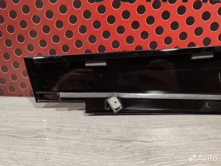 Накладка двери передней правой Bmw X6 G06 B57D30B