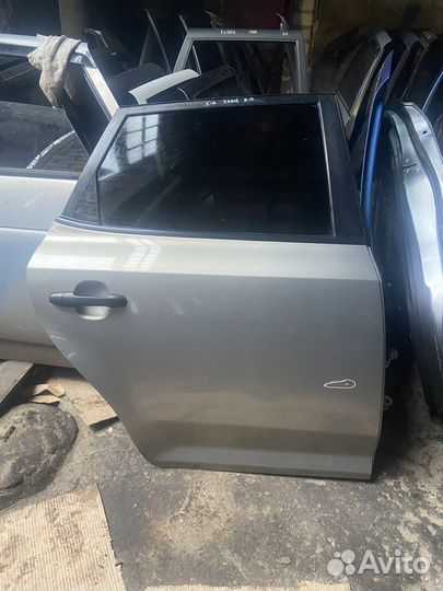 Дверь задняя правая Kia ceed