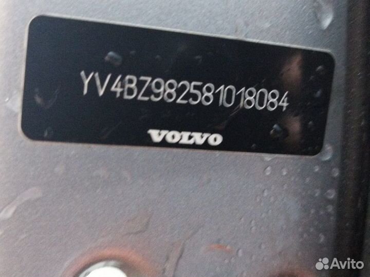 Дверь передняя правая Volvo Xc70